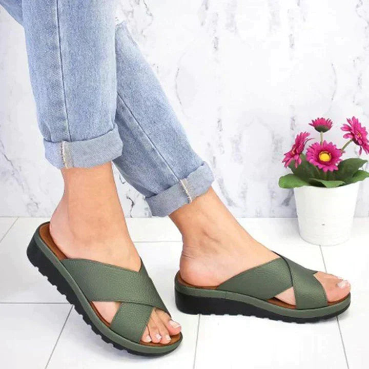 Minimal Summer Sandals