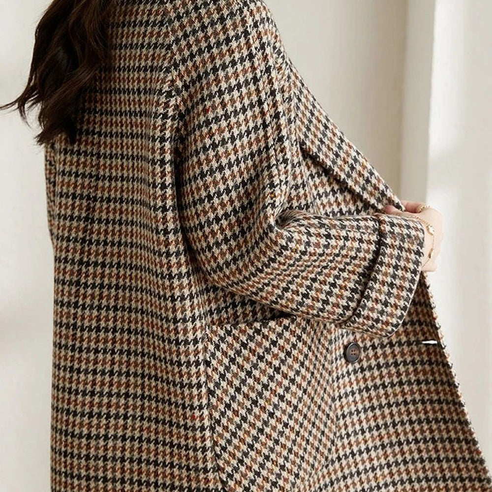 Stylish Women's Checkered Jacket with Warm Lining