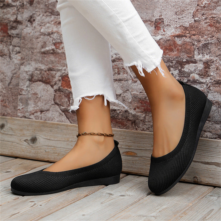 Round-Toe Ballet Flats