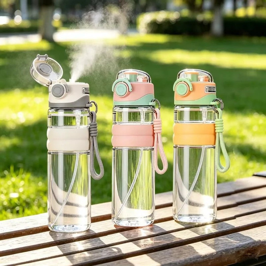 Tragbare 800 ml Auslaufsichere Sprühwasserflasche für Sport und Outdoor 0