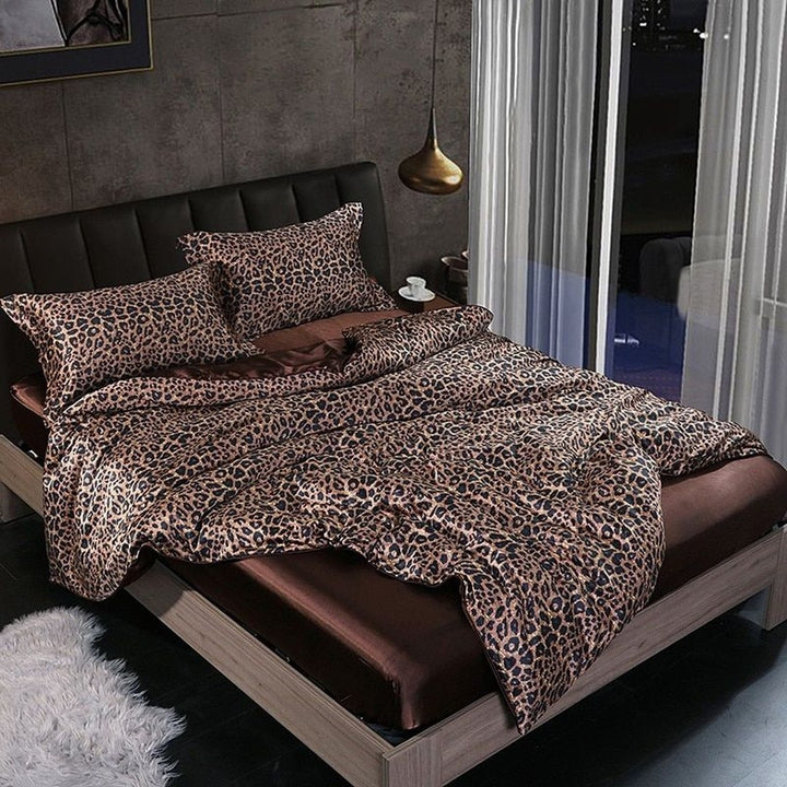 Luxury Silk/Satin Bedding Set (4-Piece) - SilkSleep-150cm Fitted Sheet + Duvet 200x230cm + 2 Pillowcases-Leopard-State of Style