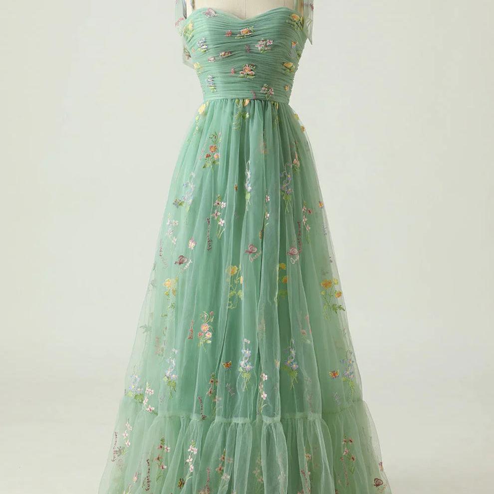 Floral Embroidered Tulle-Style Ball Gown