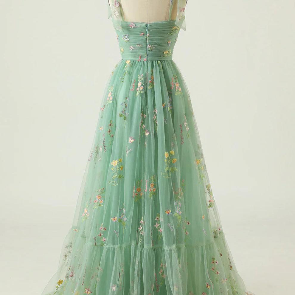 Floral Embroidered Tulle-Style Ball Gown