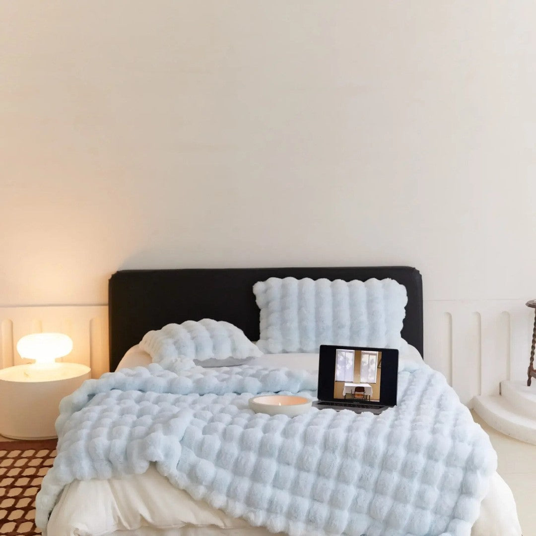 The Plush Blanket Everyone Is Talking About! - WarmWool-Heavenly Blue-100x160cm (39x63in)-State of Style