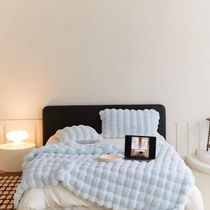 The Plush Blanket Everyone Is Talking About! - WarmWool-Heavenly Blue-100x160cm (39x63in)-State of Style
