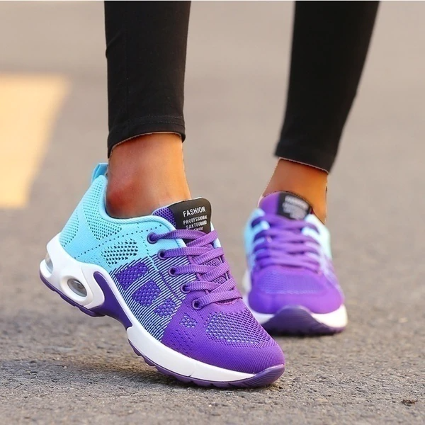 Walking Shoes with Clean Profile